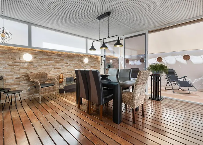 Daire Carmina House *