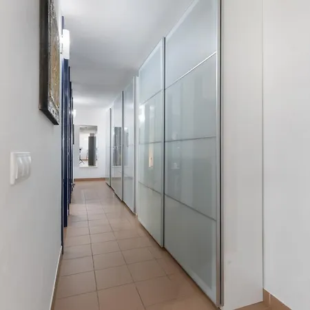 Apartment Carmina House